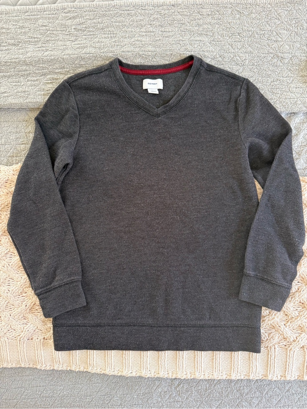 Old Navy Boys V-Neck Sweater Size 10/12 – Charcoal Gray